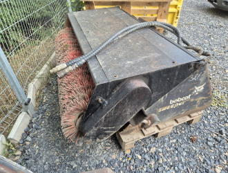 Zametací nástavba pro Bobcat Sweeper 62